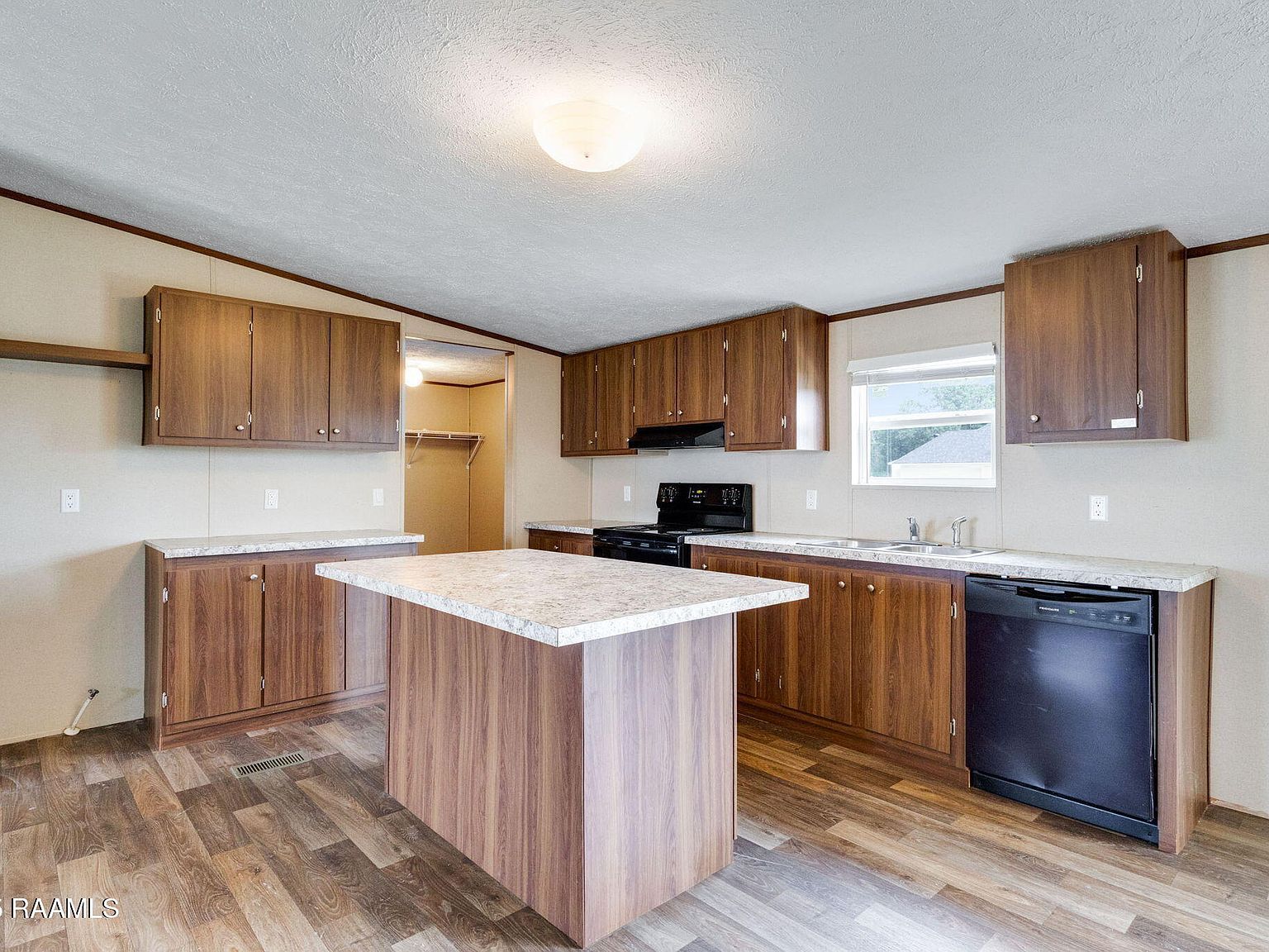 609 Everest Rd Church Point, LA 70525 - Thumbnail 4