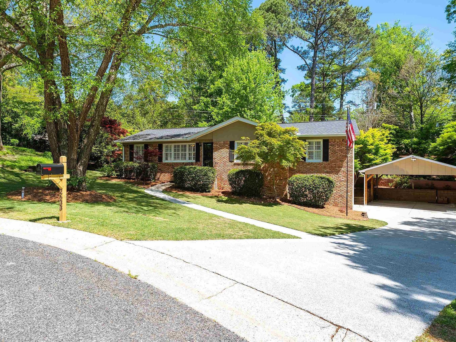 2633 Southview Pl Vestavia Hills, AL 35216 - Thumbnail 4