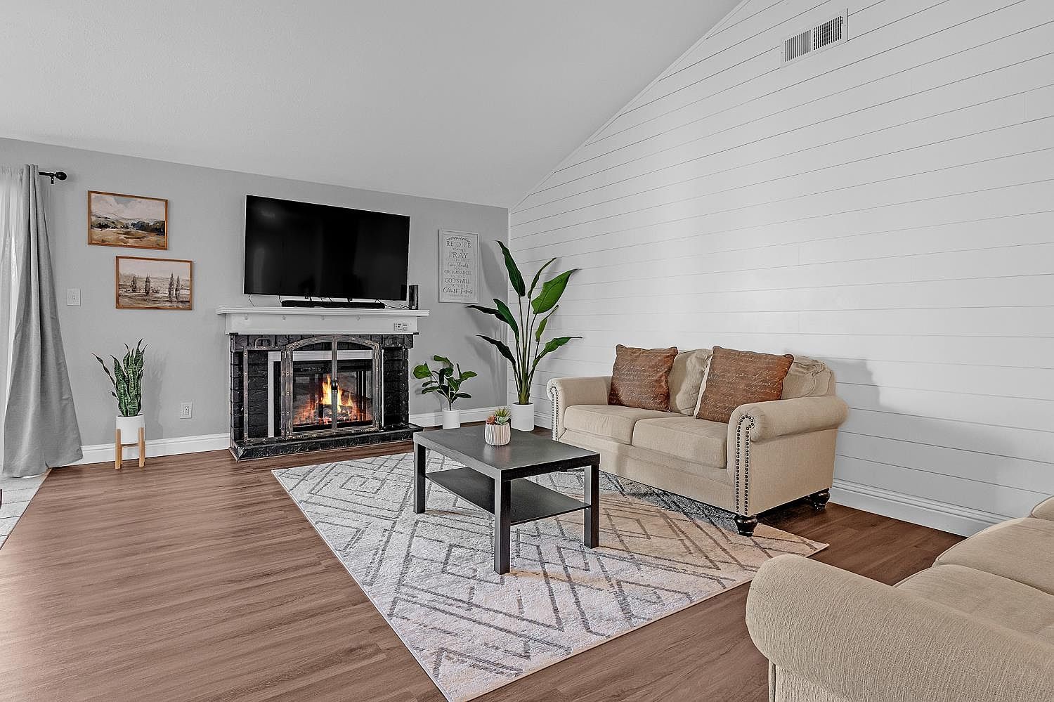 6221 Jack London Cir Sacramento, CA 95842 - Thumbnail 4