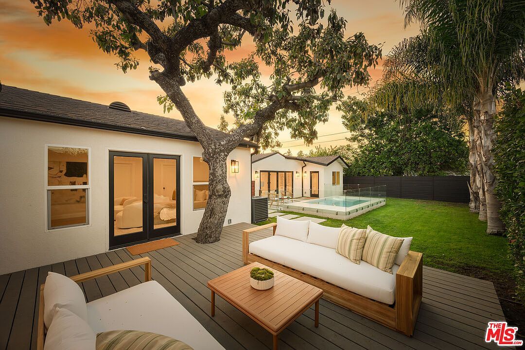 3953 S Victoria Ave Los Angeles, CA 90008 - Thumbnail 4