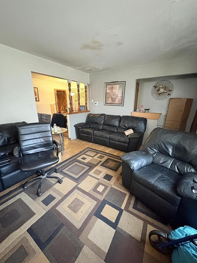 2048 N 35th St Milwaukee, WI 53208 - Thumbnail 4