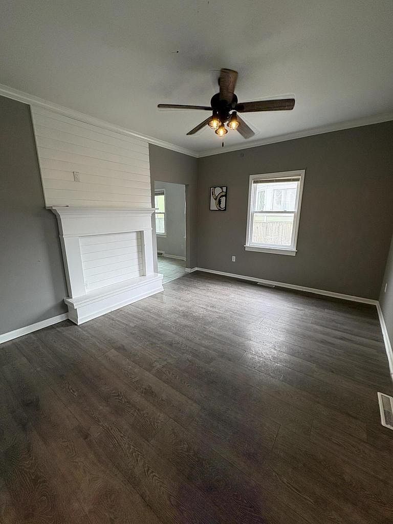 233 Frank Ave Racine, WI 53404 - Thumbnail 4