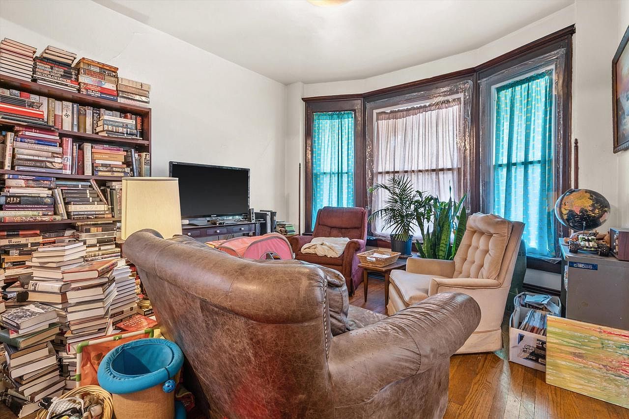 518 E Lloyd St #520 Milwaukee, WI 53212 - Thumbnail 4