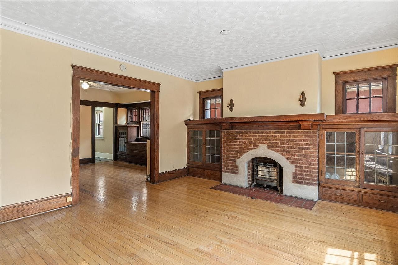 2960 N Maryland Ave #2962 Milwaukee, WI 53211 - Thumbnail 4