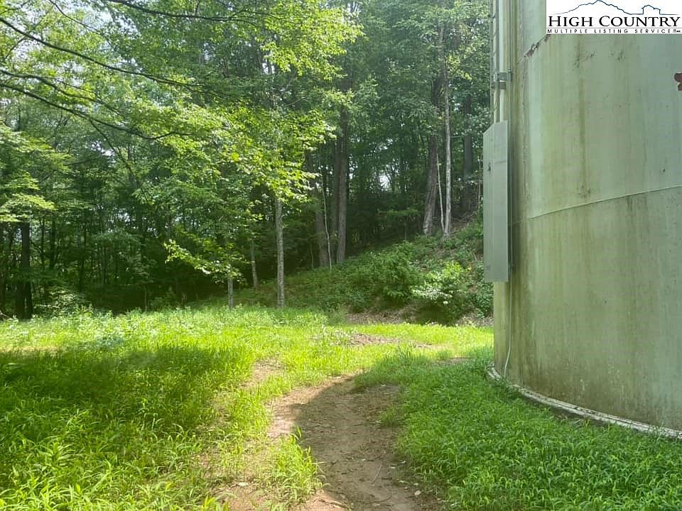 Tbd Spruce St West Jefferson, NC 28694 - Thumbnail 4