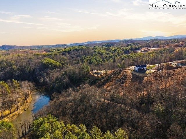 457 Autumn Leaf Way Crumpler, NC 28617 - Thumbnail 4