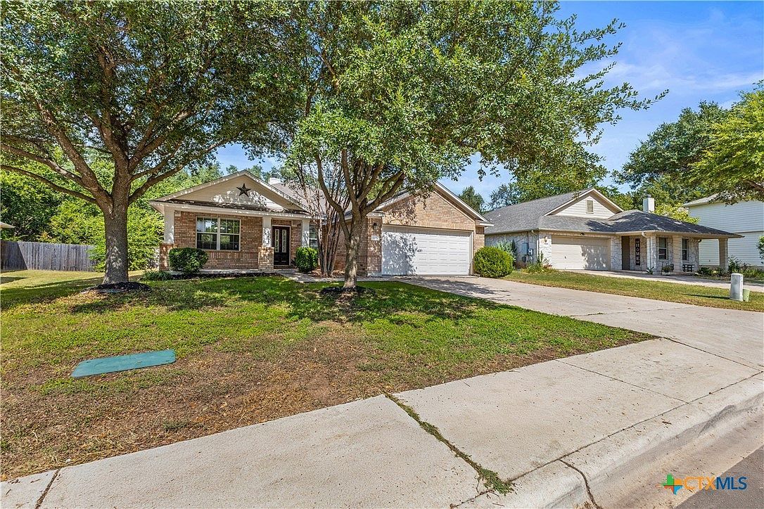 7733 Little Deer Trl Georgetown, TX 78628 - Thumbnail 4