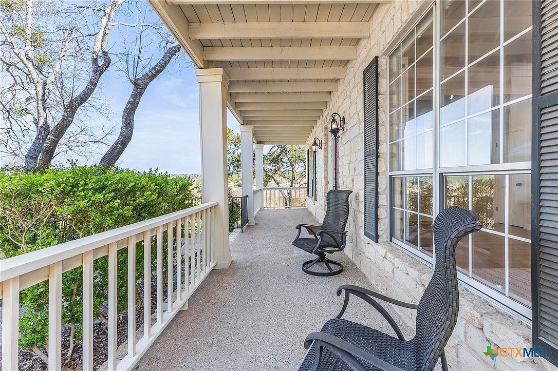 5901 Round Table Cv Austin, TX 78746 - Thumbnail 4