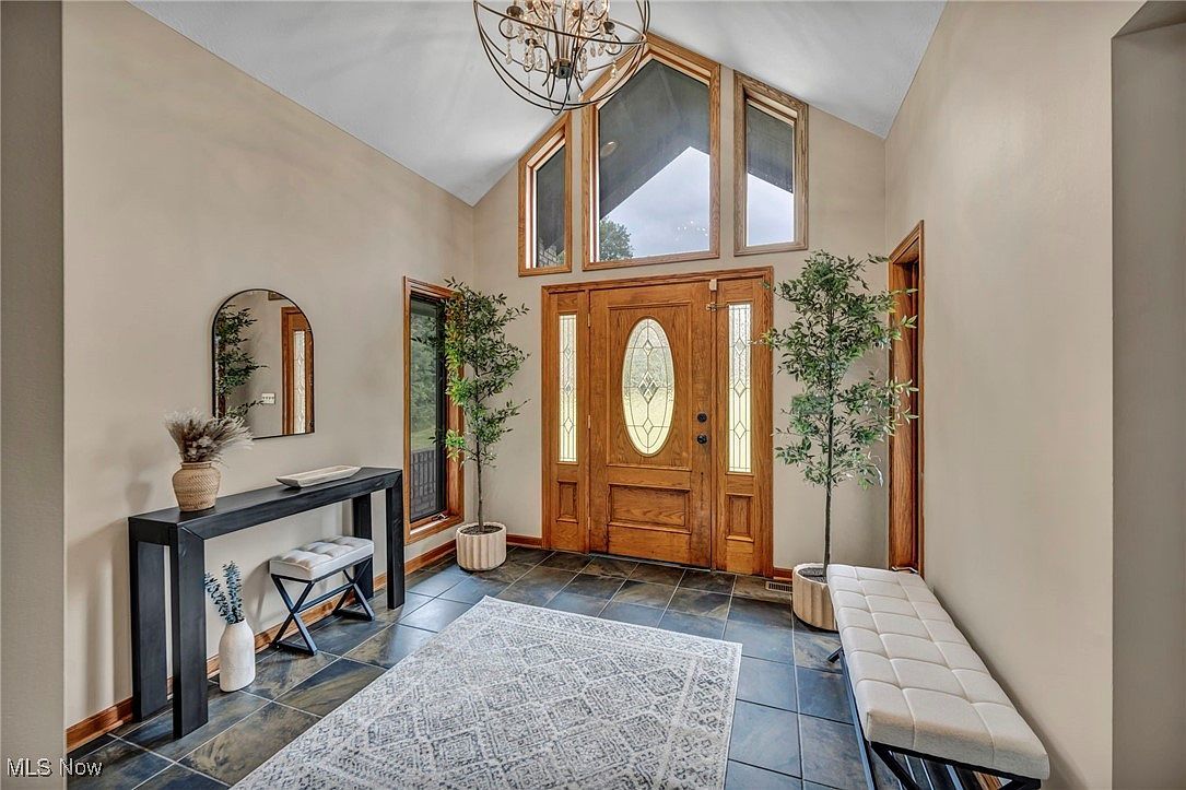 7454 Euclid Chardon Rd Willoughby, OH 44094 - Thumbnail 4