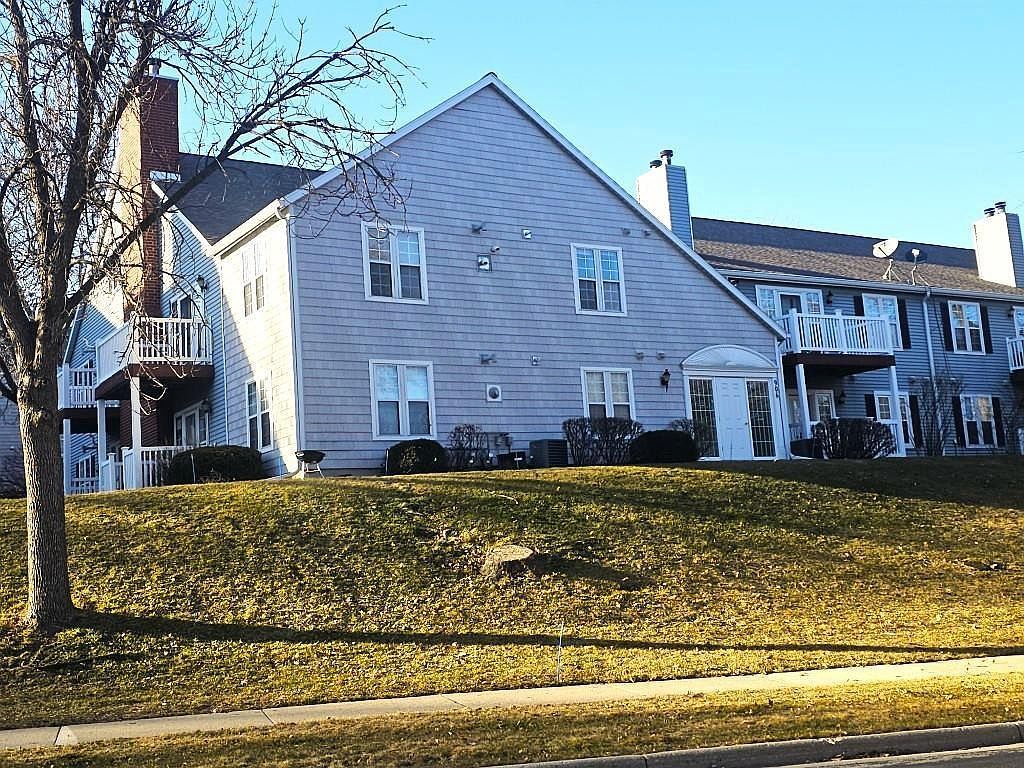 906 Kottke Dr APT 5 Madison, WI 53719 - Thumbnail 4