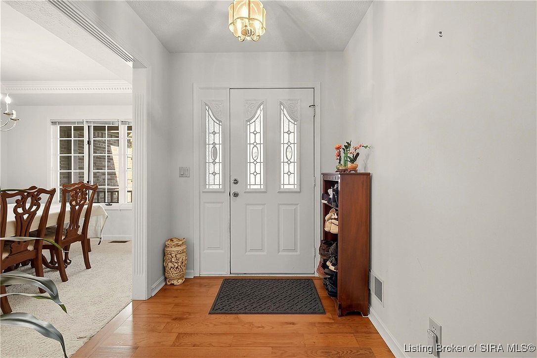 2404 Plum Woods Dr Sellersburg, IN 47172 - Thumbnail 4