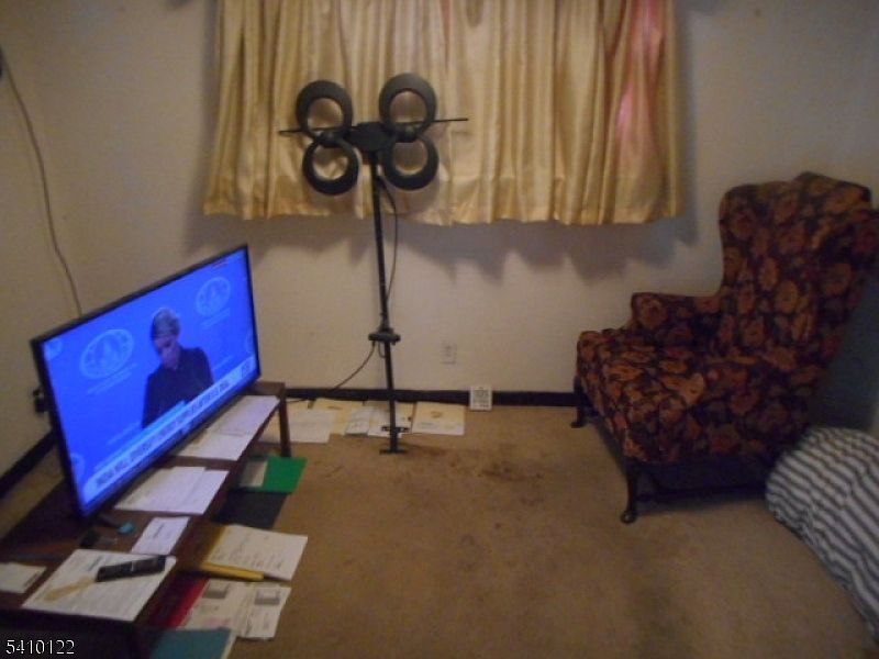 52 E Sumner Ave Roselle Park, NJ 07204 - Thumbnail 4