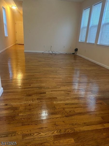 185 Parrow St Orange, NJ 07050 - Thumbnail 4