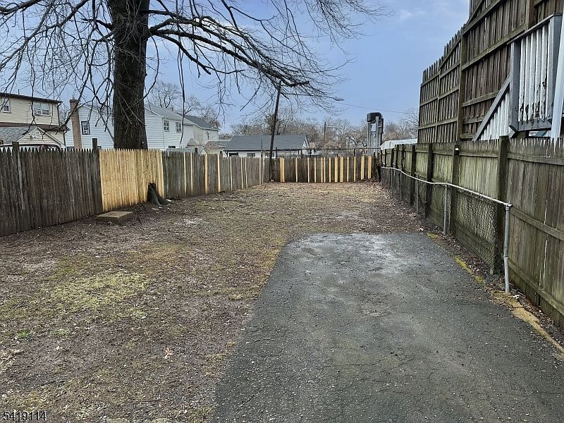 448 Stuyvesant Ave Irvington, NJ 07111 - Thumbnail 4