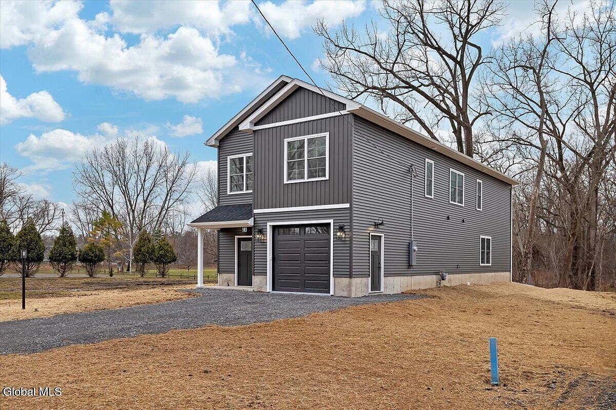 10 Livingston Ave Schenectady, NY 12302 - Thumbnail 4