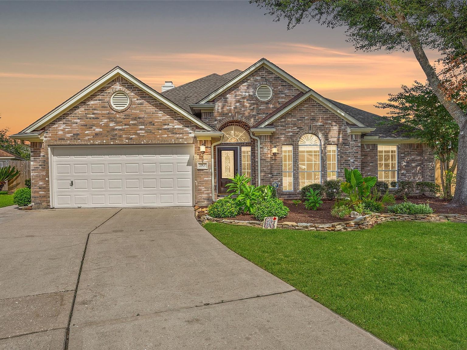 3910 Kimberly Dr Pearland, TX 77581 - Thumbnail 4