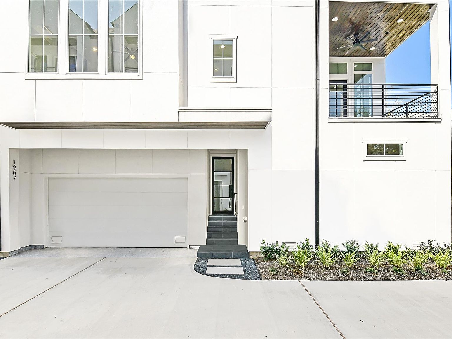 1907 Lauderdale St Houston, TX 77030 - Thumbnail 4