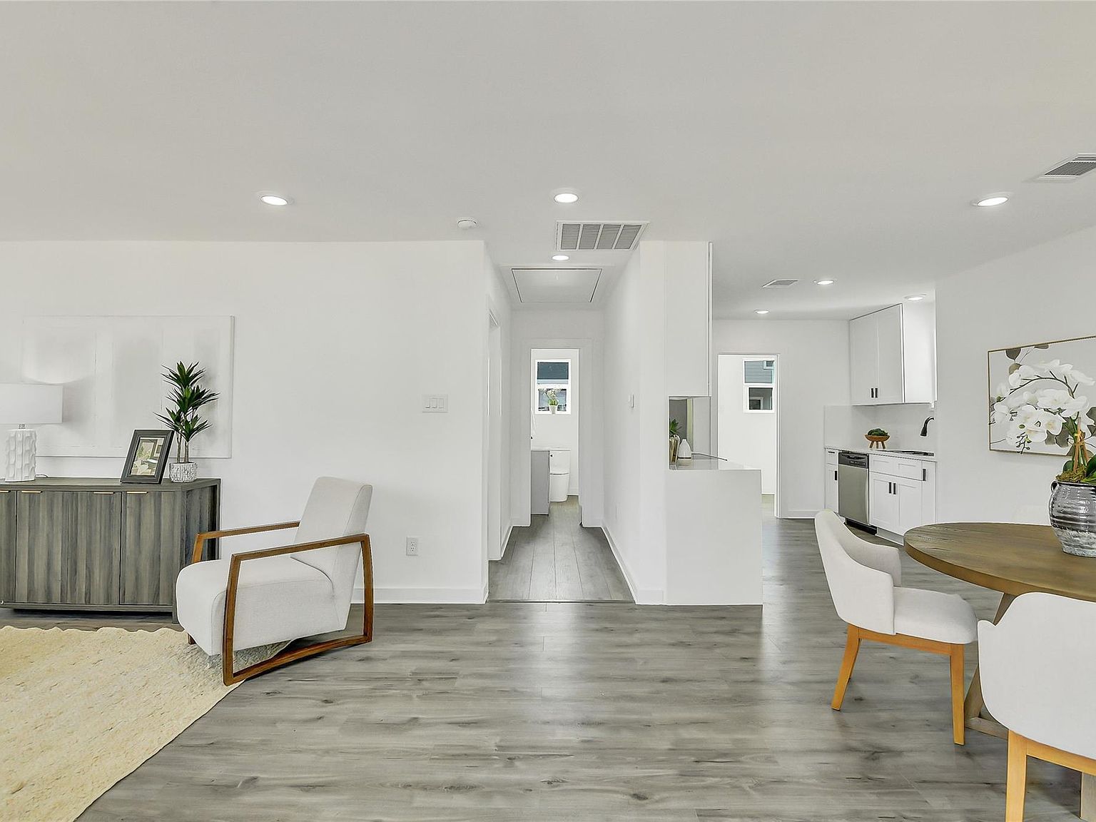 110 Harris Ct Houston, TX 77009 - Thumbnail 4