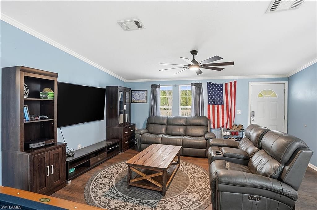 3361 2nd Ave NE Naples, FL 34120 - Thumbnail 4