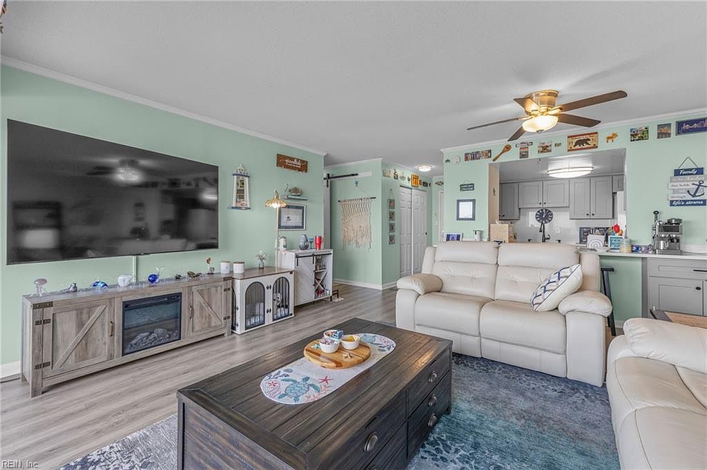 500 Pacific Ave APT 1012 Virginia Beach, VA 23451 - Thumbnail 4