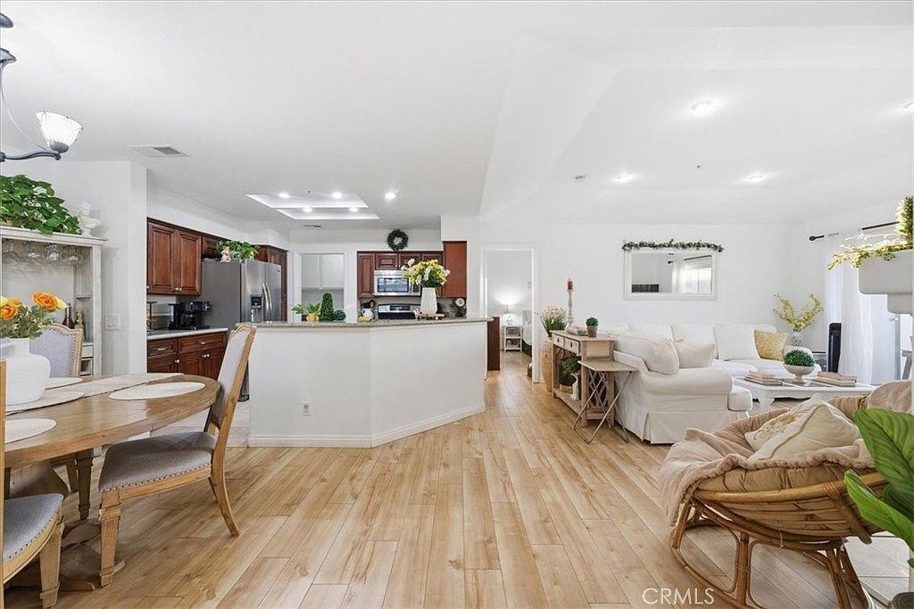 6657 Canterbury Dr Unit 203 Chino Hills, CA 91709 - Thumbnail 4