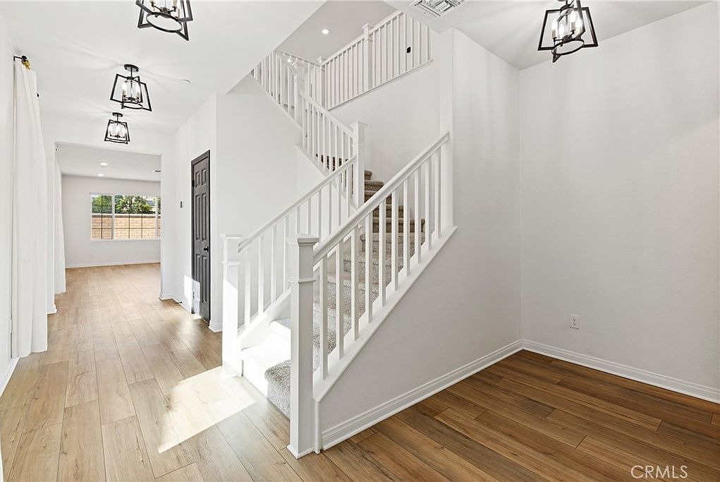 30348 Cedar Creek Way Homeland, CA 92548 - Thumbnail 4