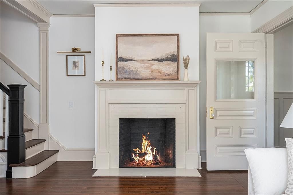 296 Cole Ave Providence, RI 02906 - Thumbnail 4