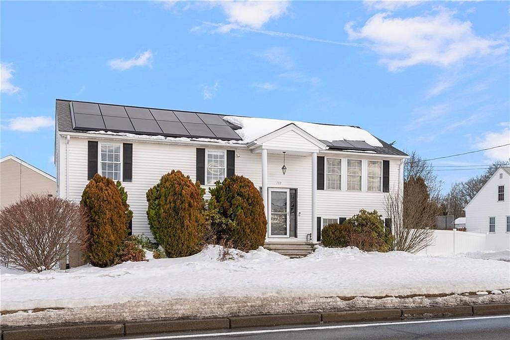 789 High St Cumberland, RI 02864 - Thumbnail 4