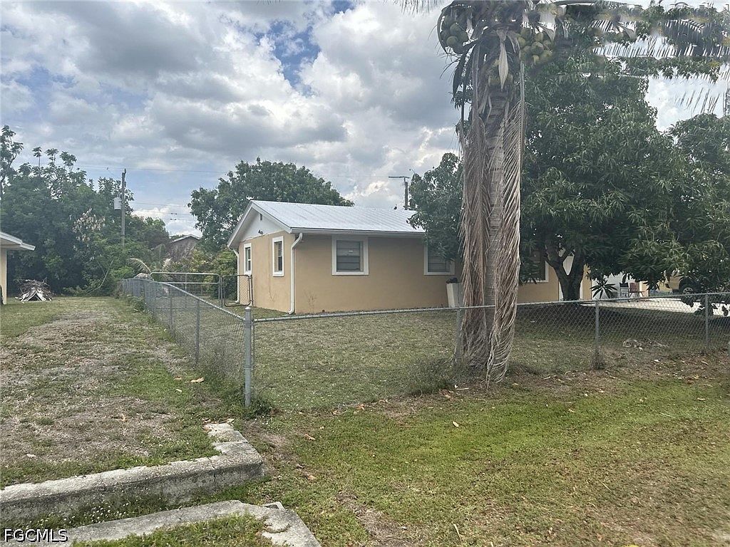 13314 2nd St Fort Myers, FL 33905 - Thumbnail 4