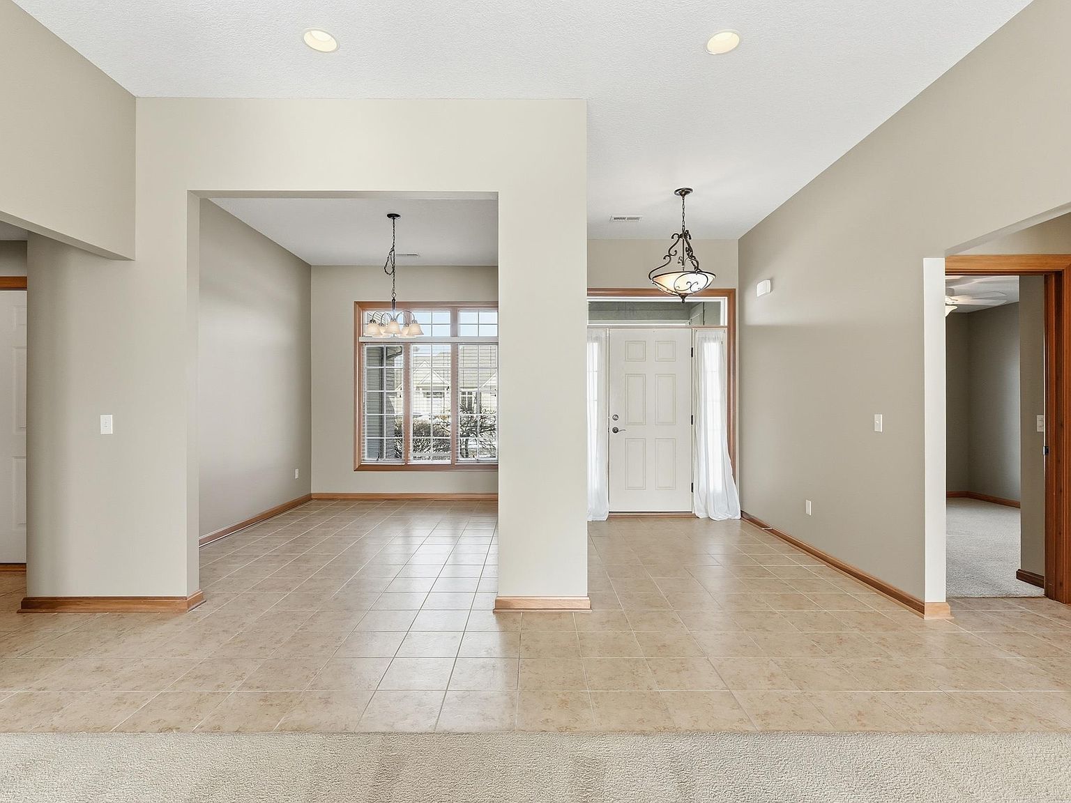 7931 Sky Breeze Ct Fort Wayne, IN 46804 - Thumbnail 4