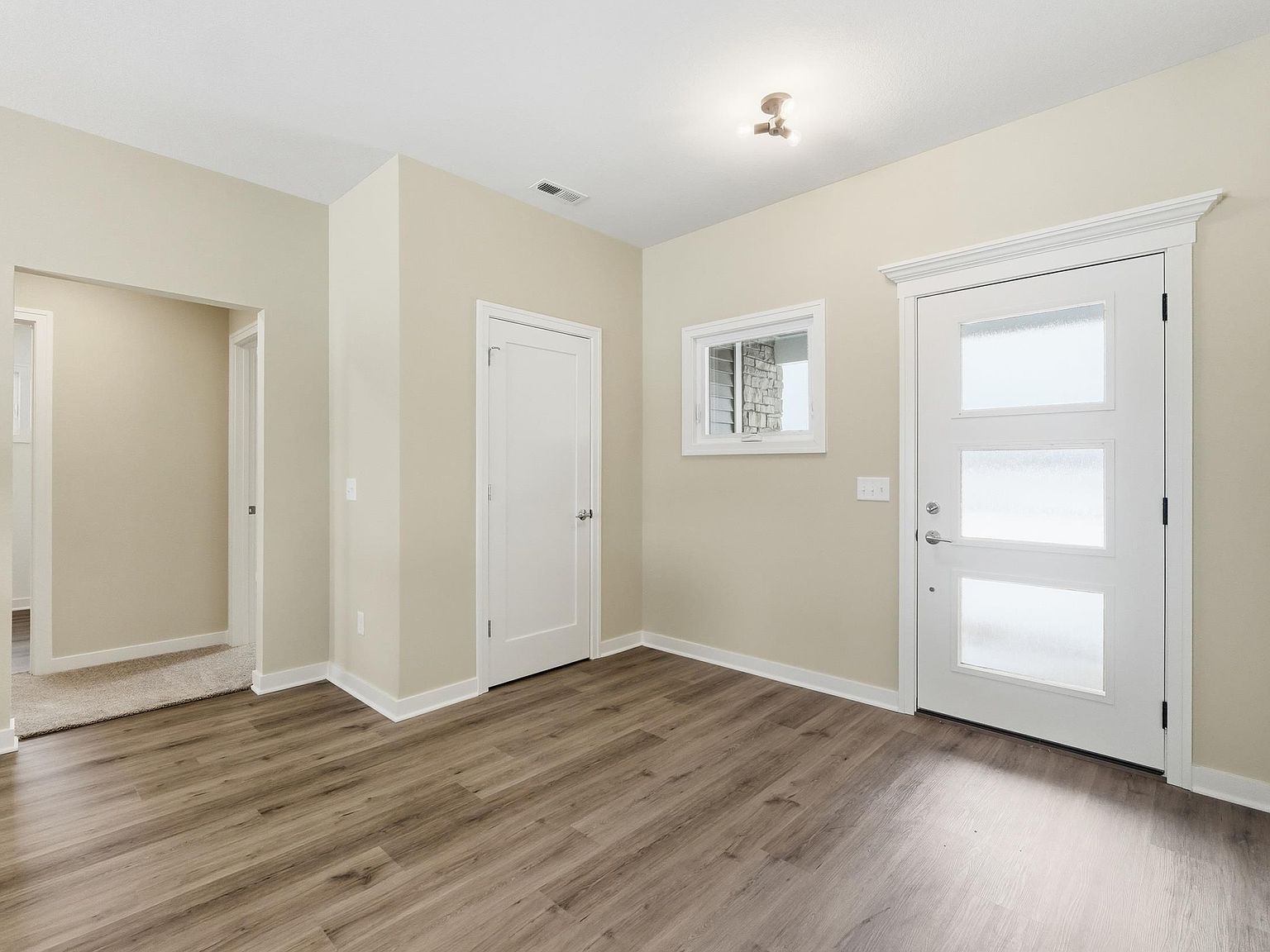 1466 Monte Carlo Dr Huntertown, IN 46748 - Thumbnail 4