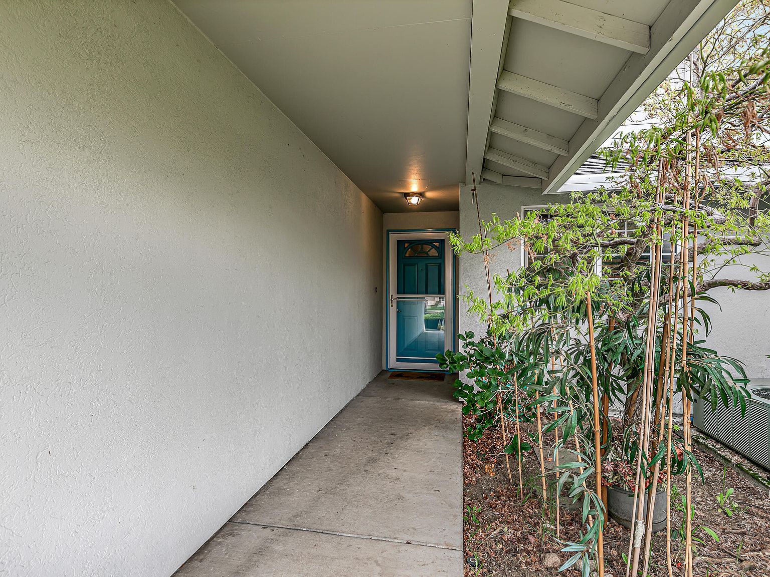 235 Meadow Dr Ashland, OR 97520 - Thumbnail 4