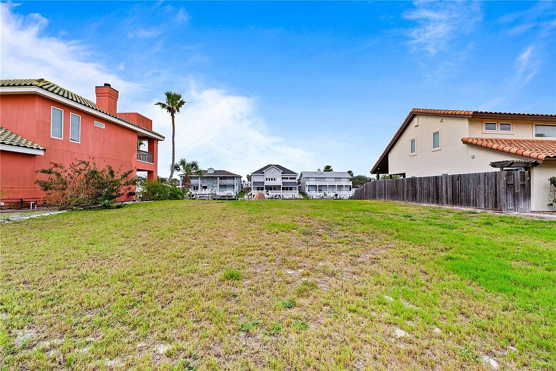 389 Marina Dr Port Aransas, TX 78373 - Thumbnail 4