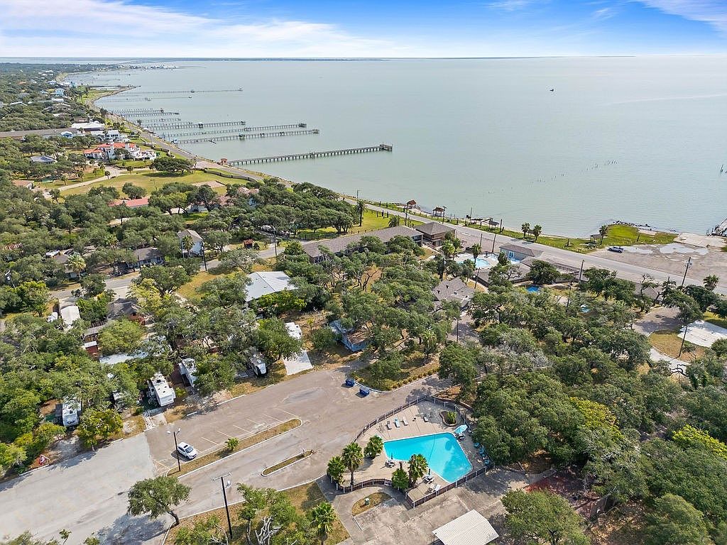 919 N Fulton Beach Rd APT 324 Fulton, TX 78358 - Thumbnail 4