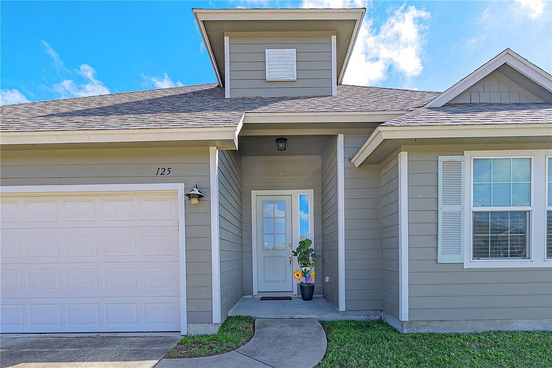 125 Shadow Moss Ln Rockport, TX 78382 - Thumbnail 4