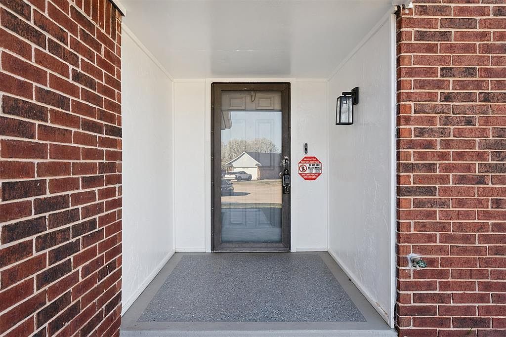 9125 NW 99th Pl Yukon, OK 73099 - Thumbnail 4