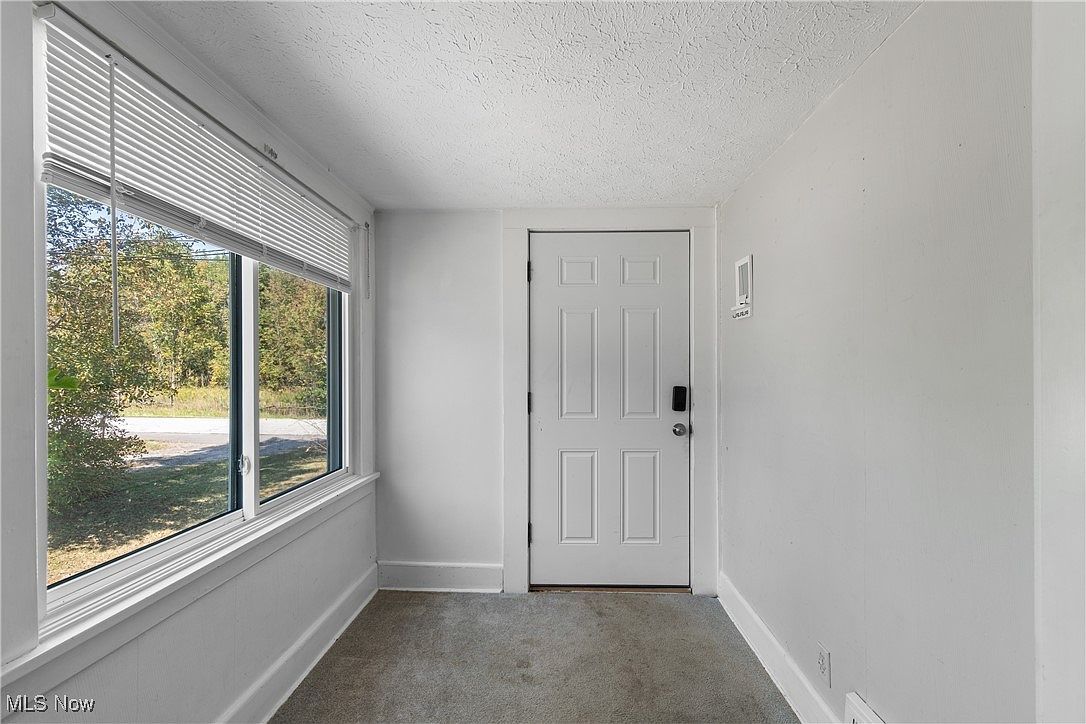 1101 Lake Ave Aurora, OH 44202 - Thumbnail 4