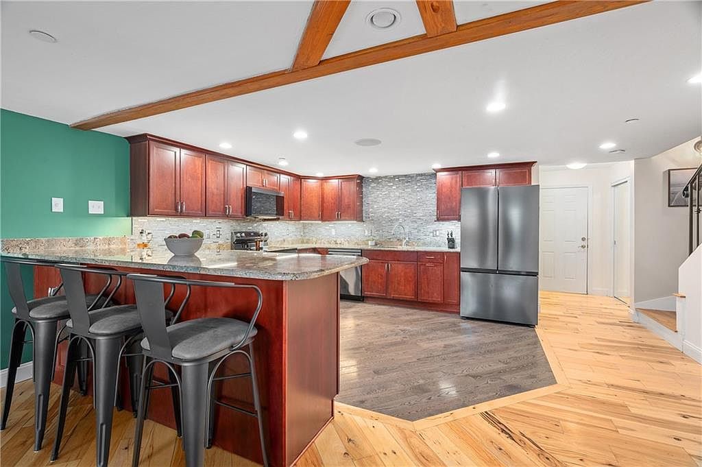 1 Tupperware Dr UNIT 138 North Smithfield, RI 02896 - Thumbnail 4