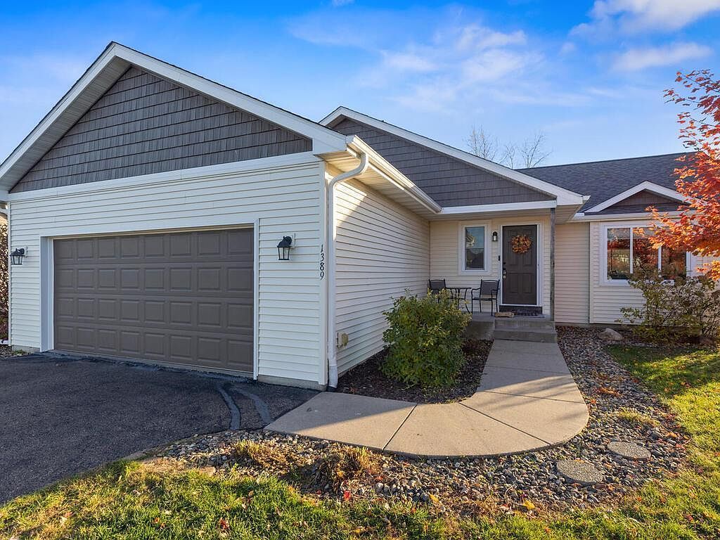 1389 Mallard Ln New Richmond, WI 54017 - Thumbnail 4