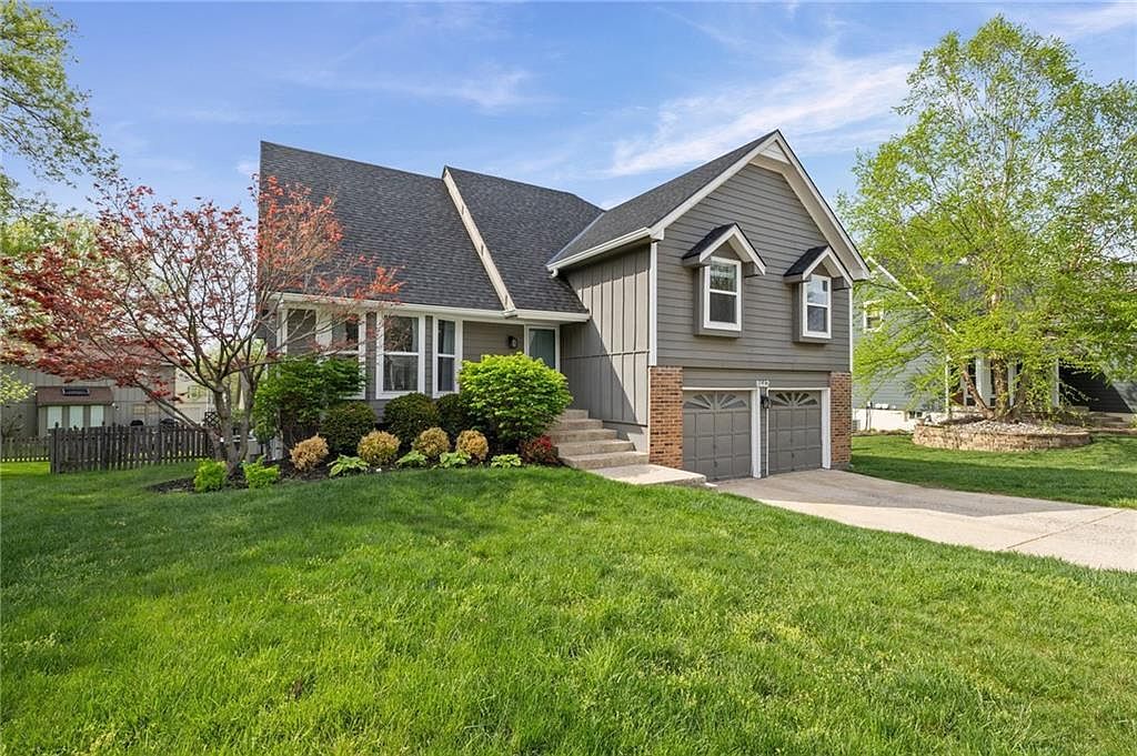 8442 Darnell St Lenexa, KS 66215 - Thumbnail 4