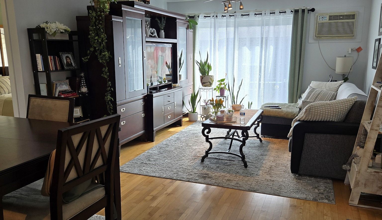 10467 Dearlove Rd APT 6 Glenview, IL 60025 - Thumbnail 4