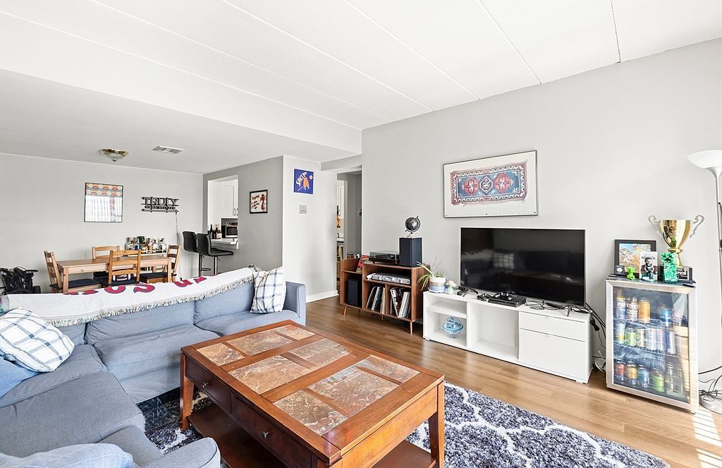 170 Gore St APT 417 Cambridge, MA 02141 - Thumbnail 4