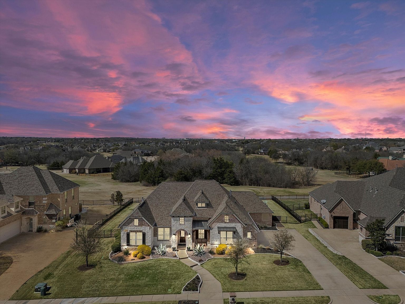 1904 Kings Pass Heath, TX 75032 - Thumbnail 4