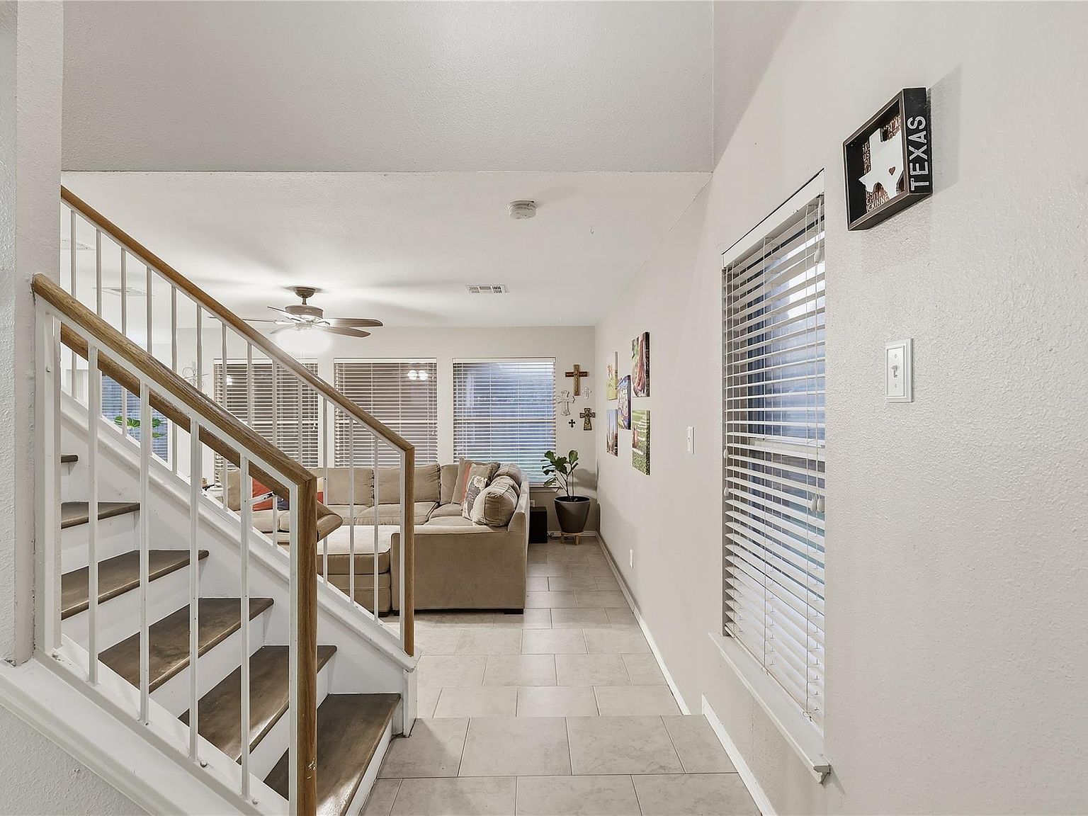 2067 Buckley Ln Round Rock, TX 78664 - Thumbnail 4