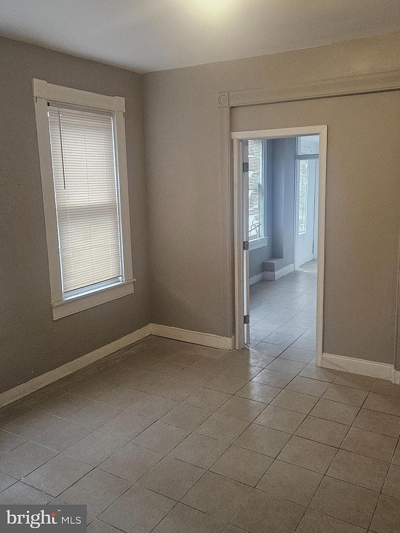 2101 W Baltimore St Baltimore, MD 21223 - Thumbnail 4