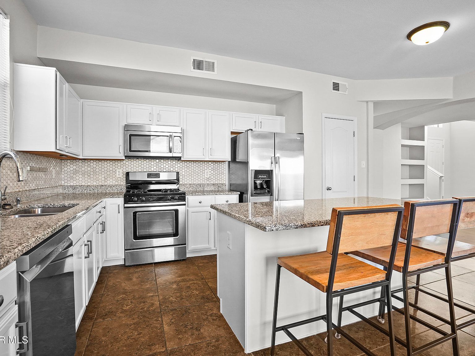 11265 Cattle Ranch St El Paso, TX 79934 - Thumbnail 4