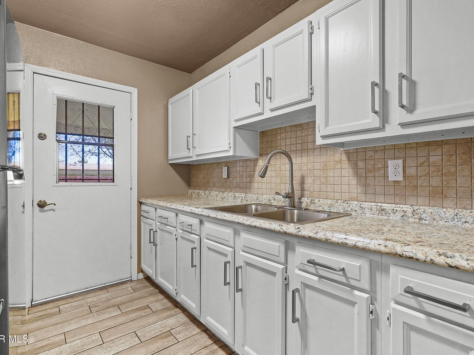 10352 Hugg St El Paso, TX 79924 - Thumbnail 4