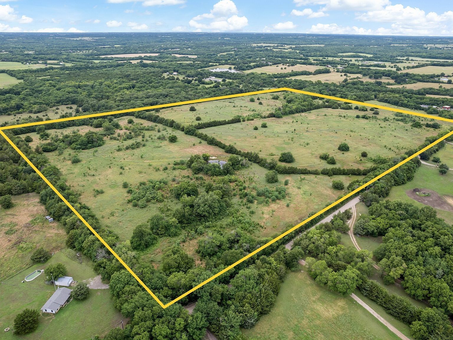 207 Possom Trot Hollow Rd Whitewright, TX 75491 - Thumbnail 4