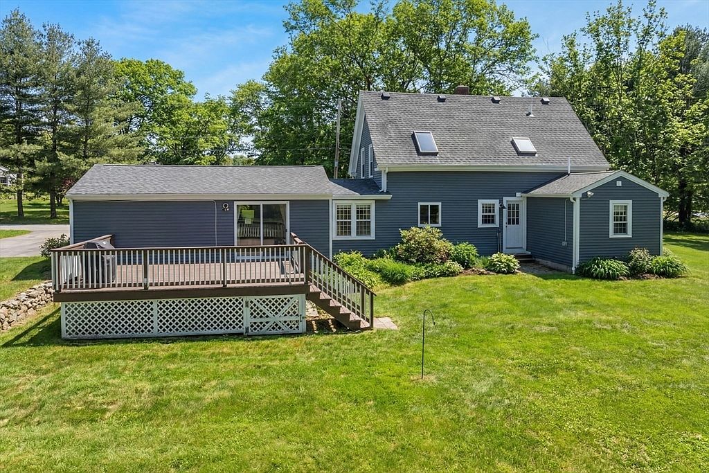 738 Whiting St Hanover, MA 02339 - Thumbnail 4