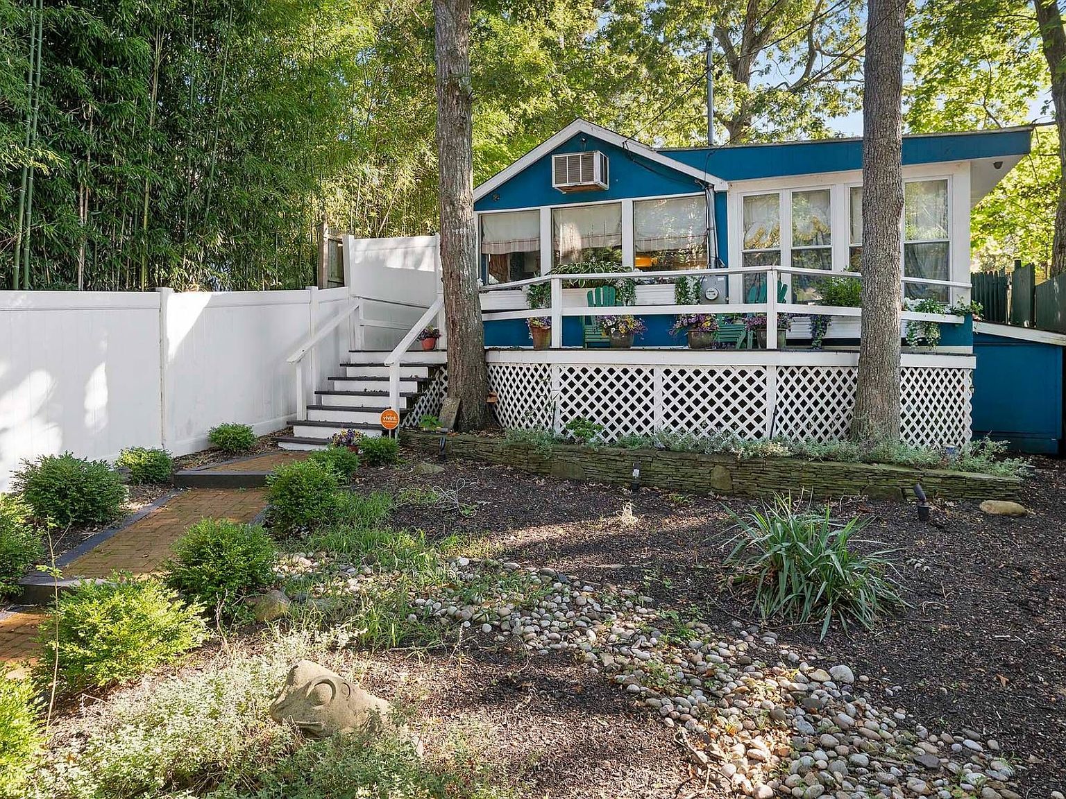 74 Richardson Ave East Hampton, NY 11937 - Thumbnail 4